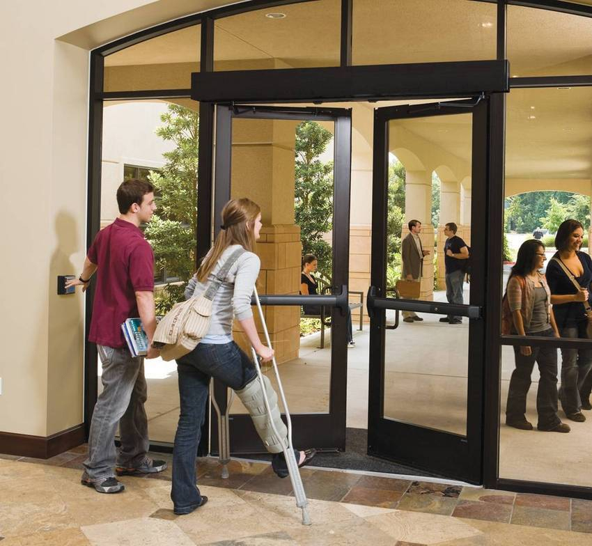 How to Prevent Automatic Handicap Door Accidents - Olide autodoor