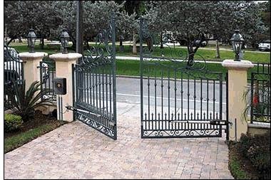 Double Gates2 1